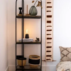 Humble One Table Light -Hayward Verkoop Humble One table light black wood sfeer 02