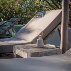 Humble One Outdoor Tafellamp -Hayward Verkoop Humble one outdoor beige sfeer 02