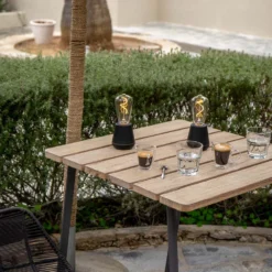 Humble One Outdoor Tafellamp -Hayward Verkoop Humble one outdoor black sfeer 03