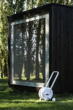 ZEE Tasman 50m -Hayward Verkoop Zee tasman wit in tuin scaled 1